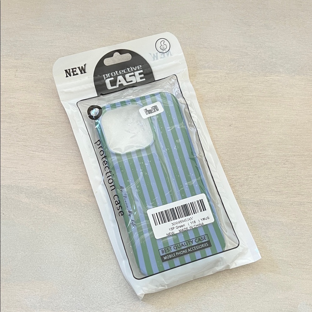 NWT iPhone 15 Pro phone case